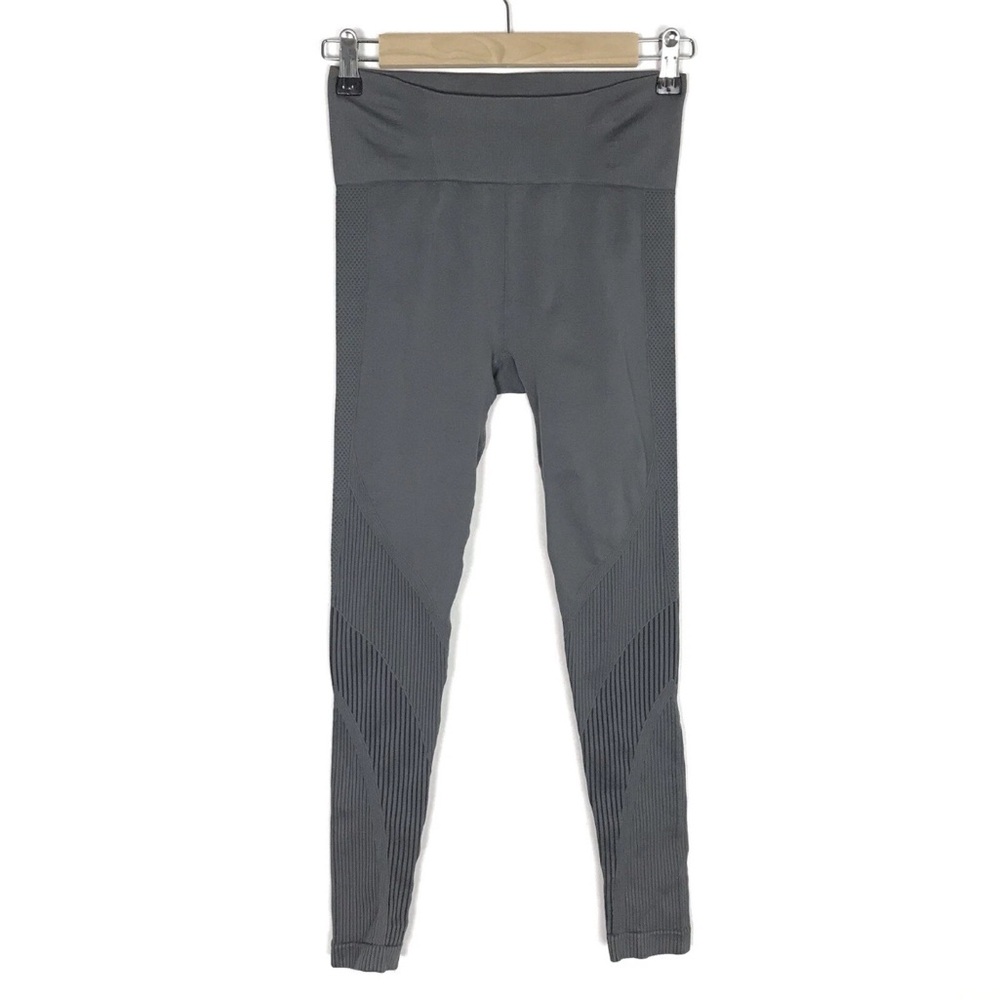 Zyia Active Gray Seamless Ribbed Moto Compression Leggings Small